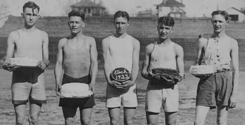 5 male students in 1922